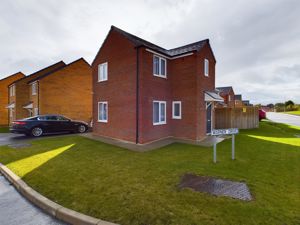 Side elevation- click for photo gallery